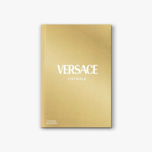 Versace Catwalk – Fashionbook