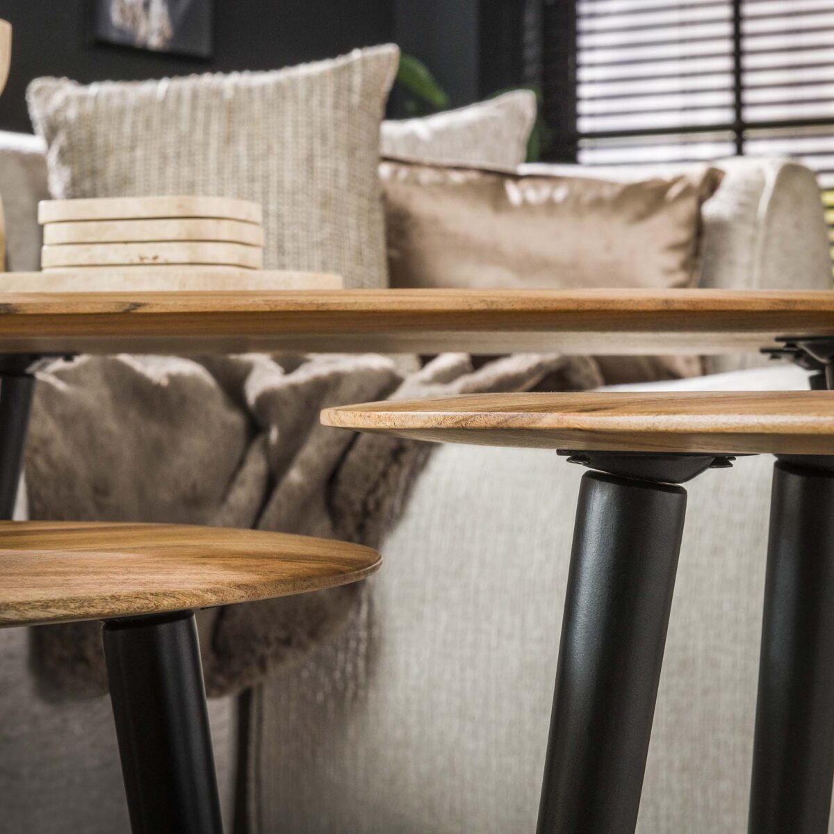 Coffee Table set/3 organisch / Solid Natural Acacia - Image 4