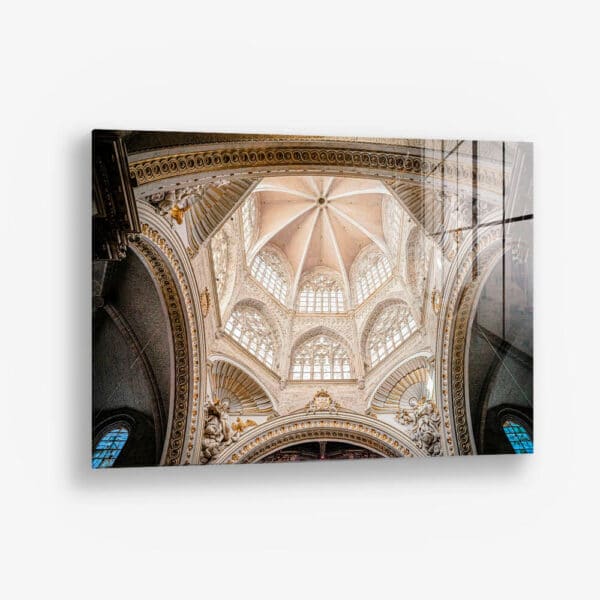 Dome of the Church of Valencia – Glass