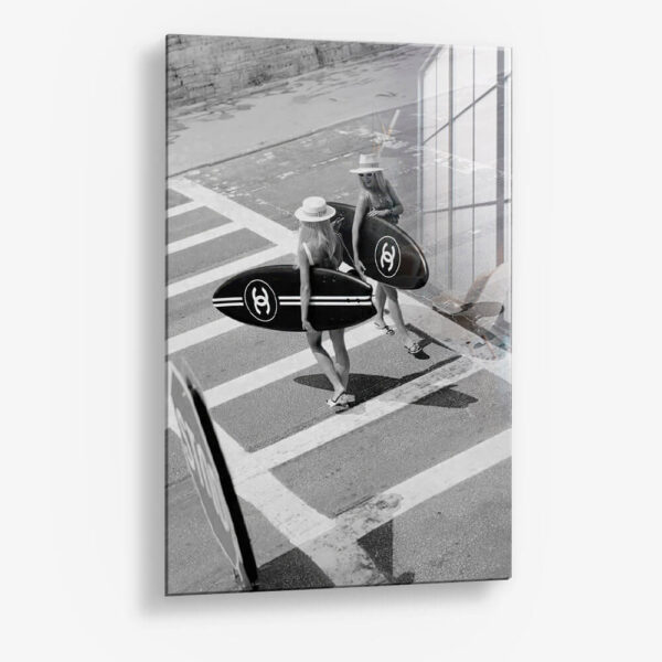 Surfer Girls – Glass