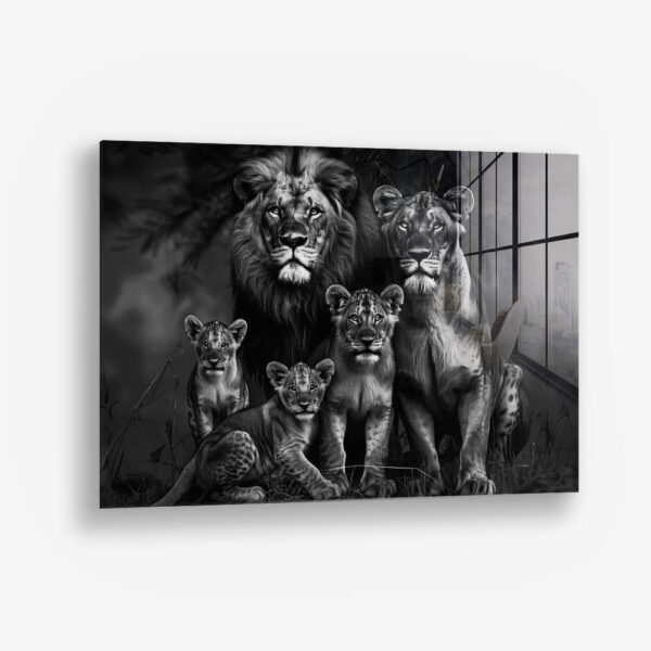 The Lion Family II – Glass
