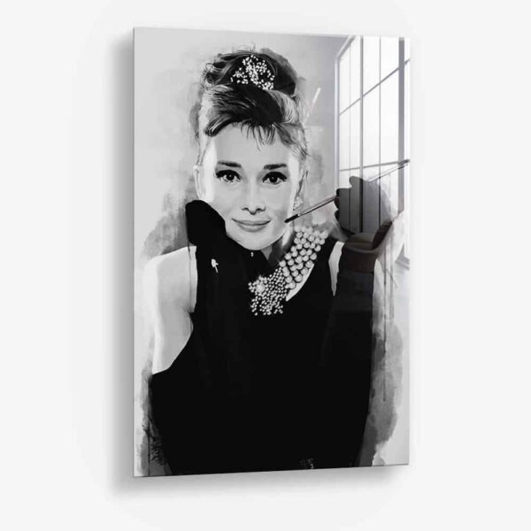 Audrey Hepburn – Glass