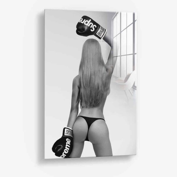 Boxing Babe – Glass