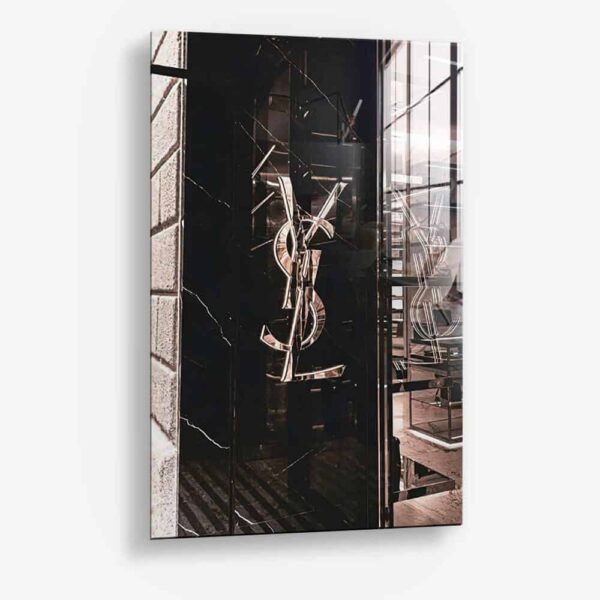 Parisian Fashion – Glass