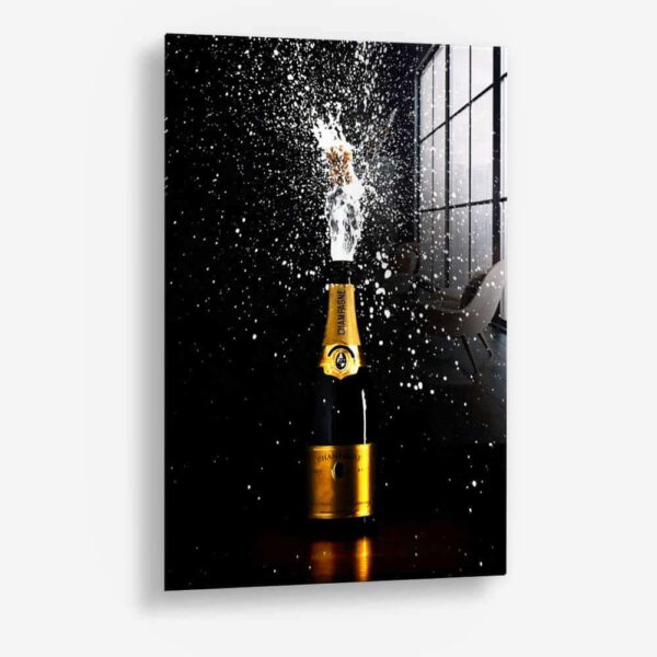 Popping Champagne – Glass