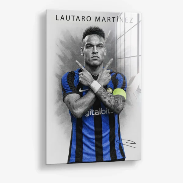Lautaro Martinez II – Glass