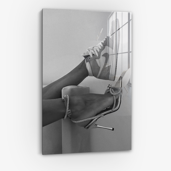 Kicks & Curves - Glass