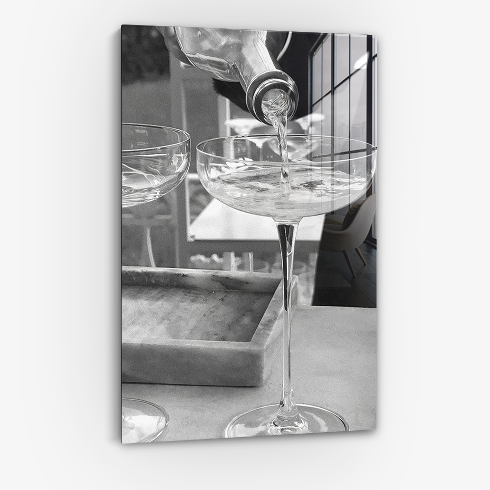 Sparkle Pour - Glass